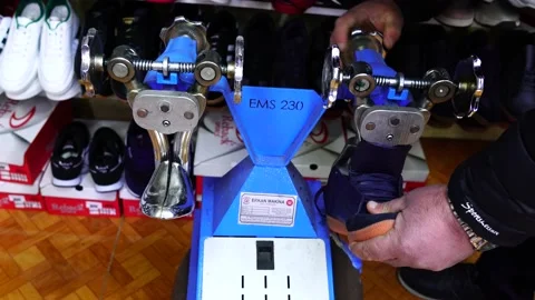 Shoe resizing device Stock Footage 152529006