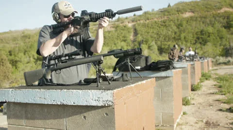 Shooting ar15 at range Vídeo Stock 24376105