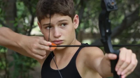 Shooting an arrow Stock Footage 40156561