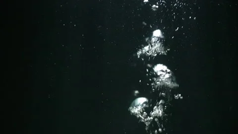 Shooting of bubbles underwater in aquarium Video stock 170430760