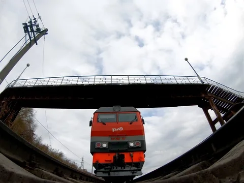 Shooting the camera under the train Stock Footage 98139946