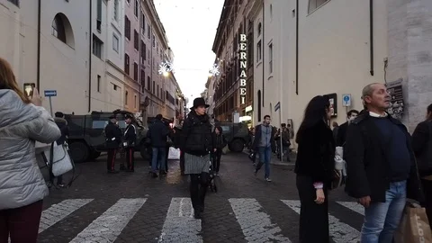 Shooting via del Corso, Piazza del Popolo in Rome at Christmas Stock Footage 100517293