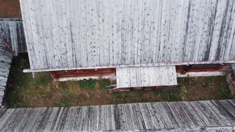 Shooting from a drone,a courtyard inside a Russian house Vidéo 141544013
