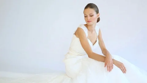 Shooting models in the studio on white background Stock Footage 71599156