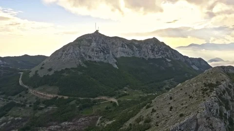 Shooting in the mountains Stock Footage 93116419