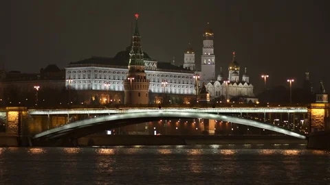 Shooting a Night view of the Russian Kremlin on the river bank Stock Footage 89524515