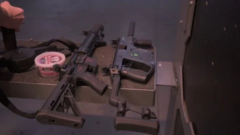 Shooting range panning up 動画素材 85129261