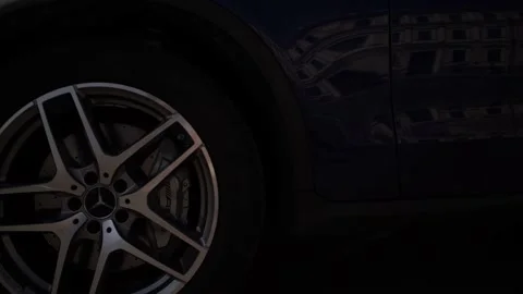 Shooting a shiny car. Stock Footage 150108075