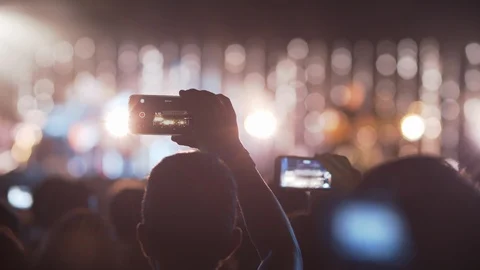 Shooting a show Video stock 115087125