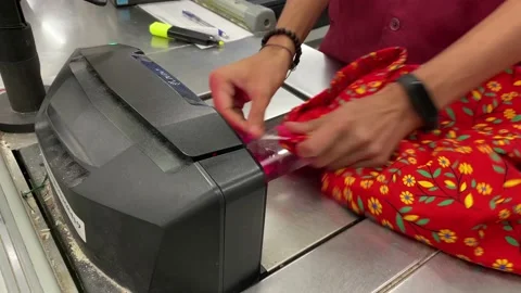 Shoping mall billing counter, items bill machine Stock-Footage 220181020