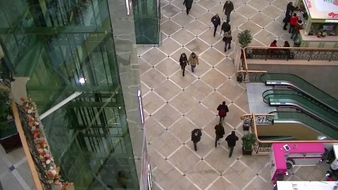 Shoppers in the mall   Timelapse video Video stock 73597835