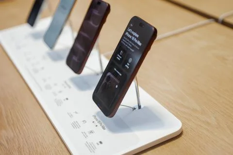 Shoppers queue in New York for iPhone 18 launch, USA - 18 Sep 2026 Stock Photos