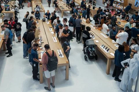 Shoppers queue in New York for iPhone 18 launch, USA - 18 Sep 2026 Stock Photos