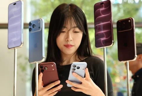 Shoppers queue in Seoul for iPhone 18 launch, Korea - 18 Sep 2026 Stock Photos