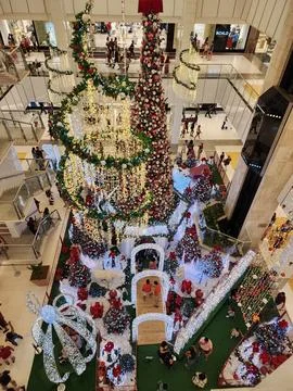 Shopping and buying in Christmas - Navidad Stock Photos