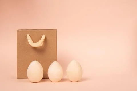 Shopping bag, Easter eggs. Online shopping for the holidays. Symbols, traditi Фото