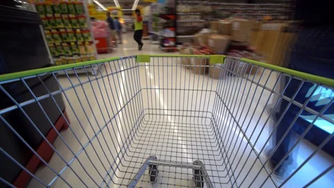 Shopping cart, hyper lapse. Video stock 95931559