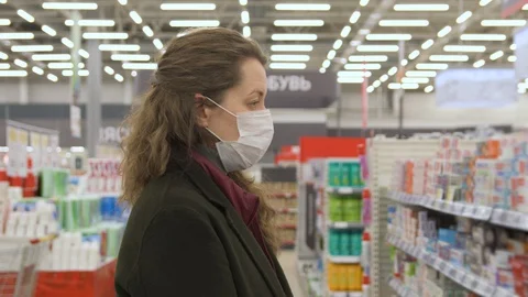 Shopping during virus outbreak Stock Footage 127892050