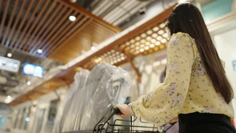 Shopping Video stock 163826008