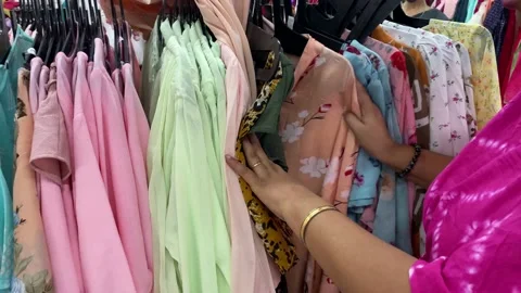 Shopping Video stock 220176748