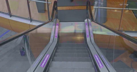 Shopping mall escalator perspective view Vídeo Stock 283461379
