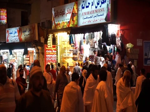 Shopping in Mekkah. Stock Footage 110088089