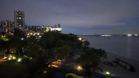 Shoreline and architectural patterns of Forest City. Видео 332101074