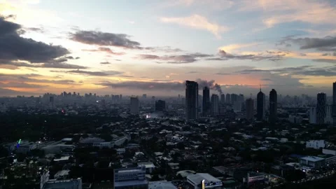 Short Aerial hyper lapse of Quezon City at night Stock Footage 319726507