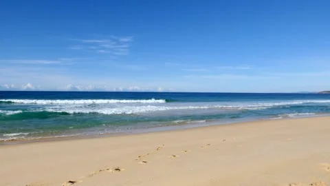 Short Point Beach 1 Stockbeeldmateriaal 130689757