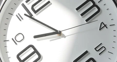 A short time lapse of a clock face Stock-Footage 112578954