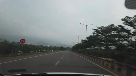 Short timelapse in indian Neat empty road Vidéo 138497231