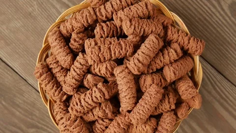 Shortbread cookies in a basket. Video stock 247682574