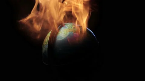 A shot of a burning globe 库存影片 175723710