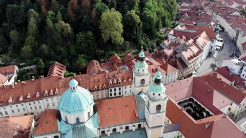 Shot from a drone Cathedral of St. Nicholas in Ljubljana Видео 163912534