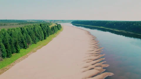Shot on a drone.A river with a wide sandy beach.Endless northern expanses. Stock Footage 204918125