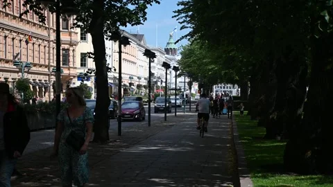 Shot of the Esplanadi in Helsinki Video stock 245381116