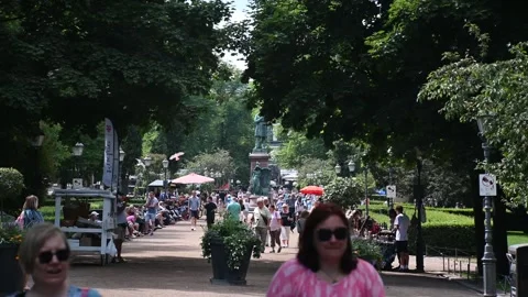 Shot of the Esplanadi in Helsinki Video stock 245381267