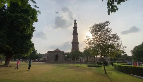 A Shot of Qutub Minar with the entire complex in view 스톡 동영상 247428133