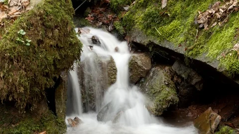 Shot of a river flow with a long shutter speed Stock-Footage 73226341