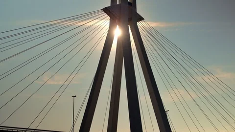 Shot of Sun behing the Beams of a Modern Bridge in Ludwigshafen Video stock 120554591