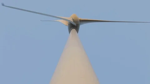 Up Shot of a Wind Turbine Stockbeeldmateriaal 109155224