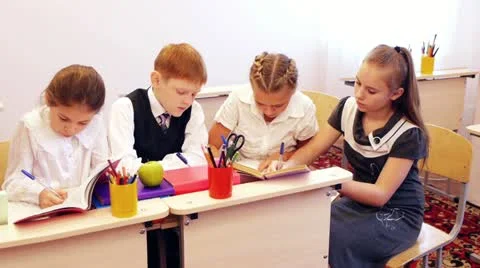 Show paints 库存影片 11881612