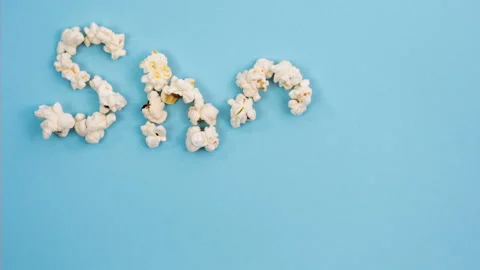 Show time on blue background 動画素材 151924076