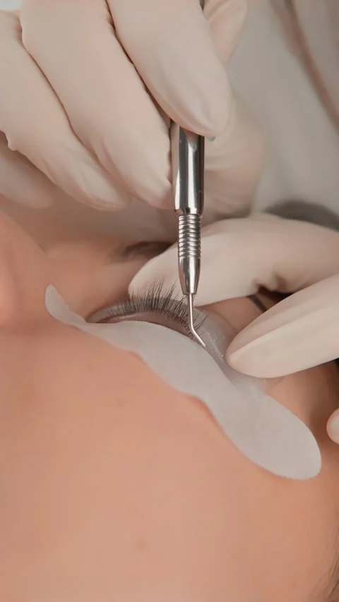 Show the world your uniqueness through lash lamination. Experience the Stock Footage 283202889