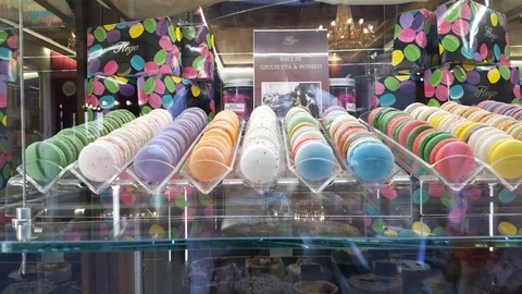 Showcase of delicious macarons Stock-Footage 93527416