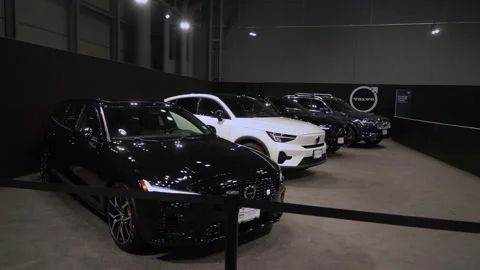 Showcase of Premium Vehicles at the Highly Anticipated Auto Exhibition Event Vidéo 291621971