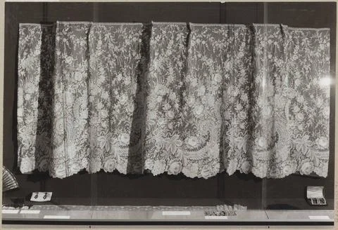 Showcase with textile objects; Room 166 (kantacle) Art industry February 1... Stock Photos