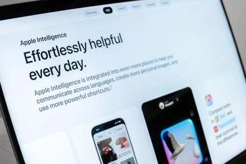 Showcasing Apple Intelligence Enhancing Daily Life Fotos de archivo