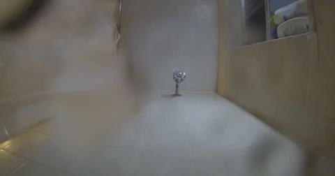 Shower head from above flowing 4K 스톡 동영상 24704321
