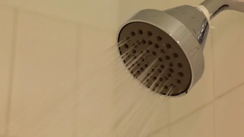 Shower Head Turns On And Off Vídeo Stock 73831785